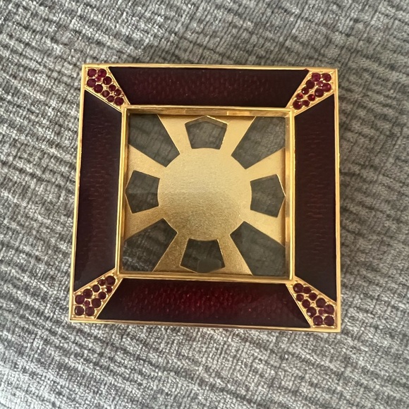 Set of 2 Jay Strongwater Pink and Red Picture Frames - Picture 4 of 5